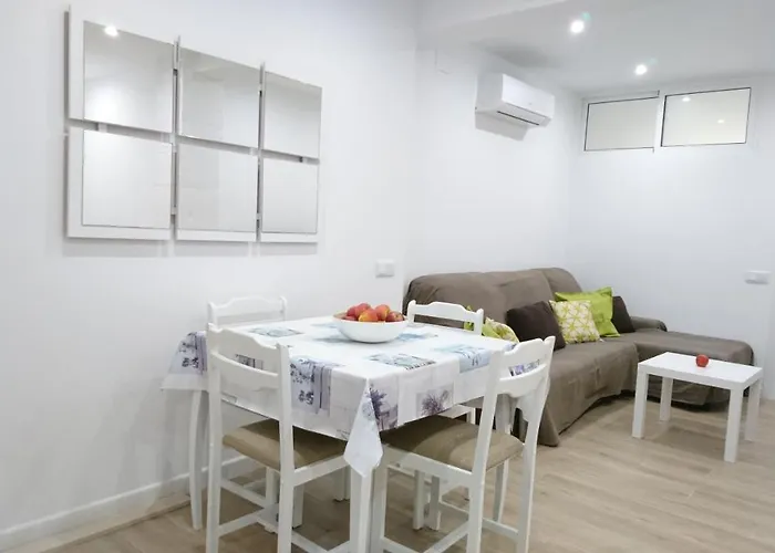 Tarragona Center Room
